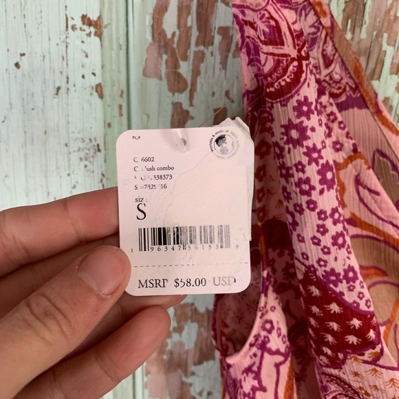 NWT Women’s Free People pink floral crop top with tie shoulder straps - Picture 4 of 7